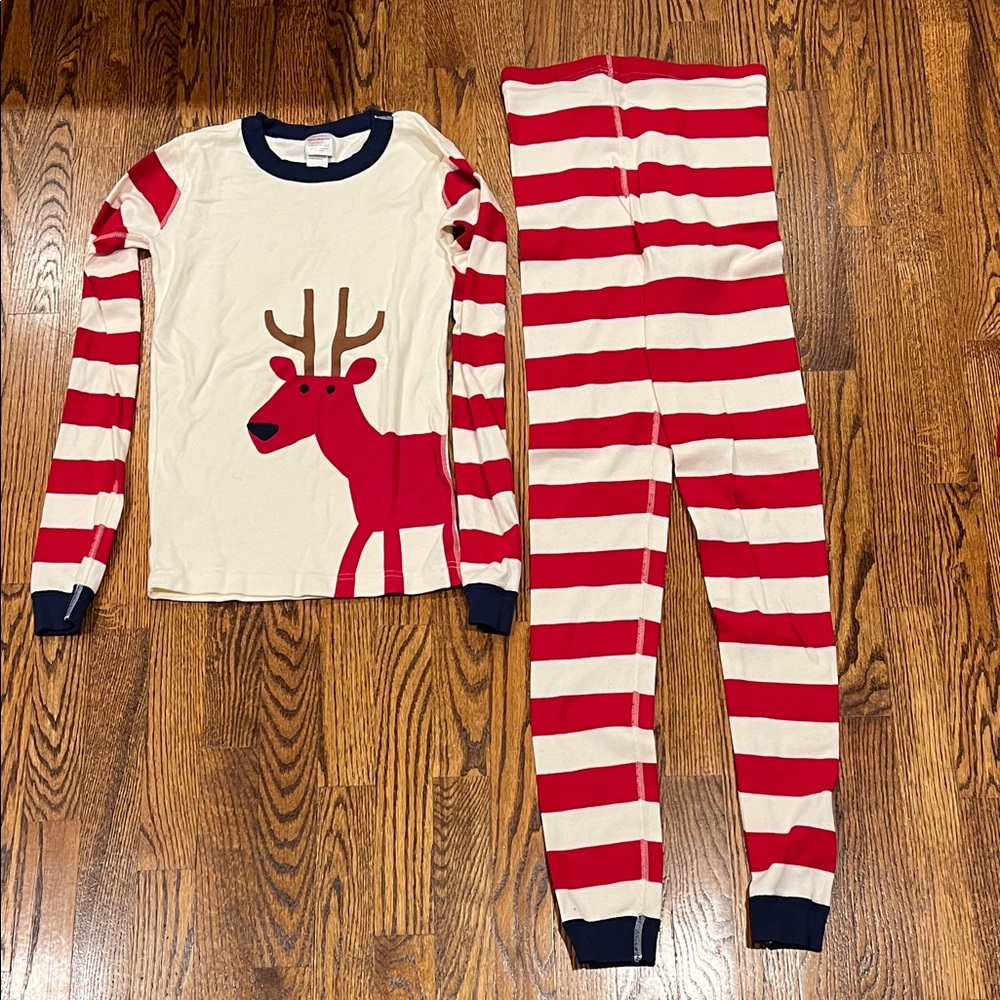 Hanna Andersson Red and Cream Reindeer Pajama Set